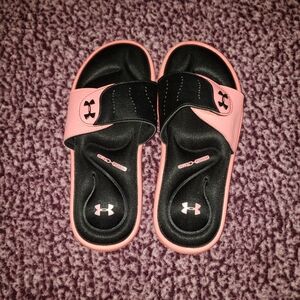 Under Armour Kids' Black and Pink Sandals Sz 5Y